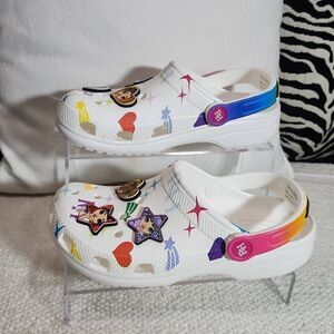 Crocs Rainbow High Classic Clogs J4